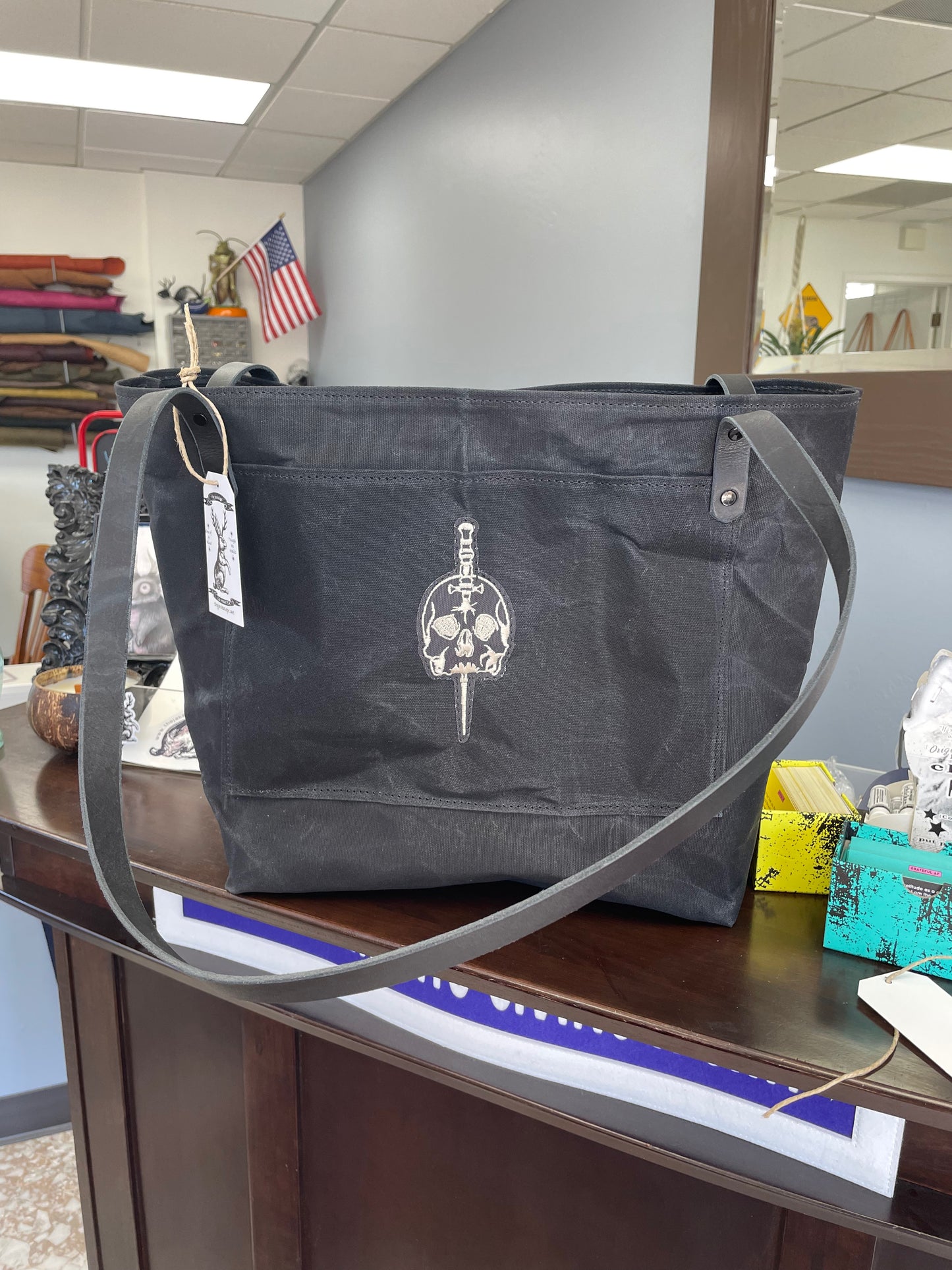Market Tote- Waxed Canvas (Skull Dagger, Black)