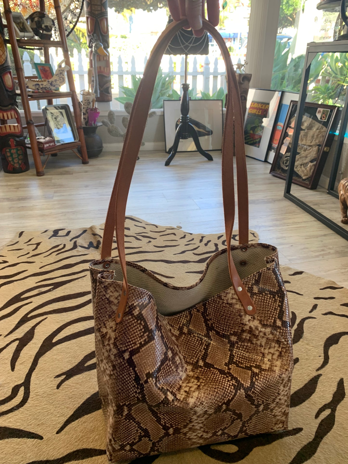 Market Tote - Brown "Snakeskine"