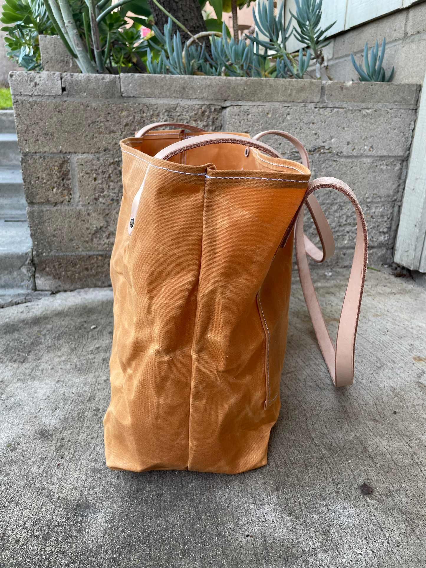 Market Tote- Waxed Canvas (Butterscotch)